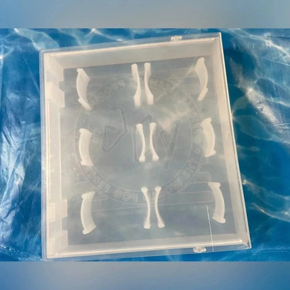 Collection of 71 Assorted  POGs + Official Case 🥏🔵⚪️🟡🟣 - Picture 16 of 16